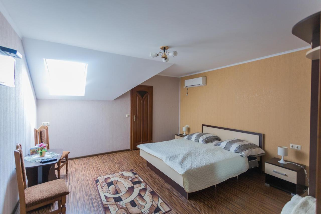 Sunrise Boutique Hotel Berehove  Dış mekan fotoğraf